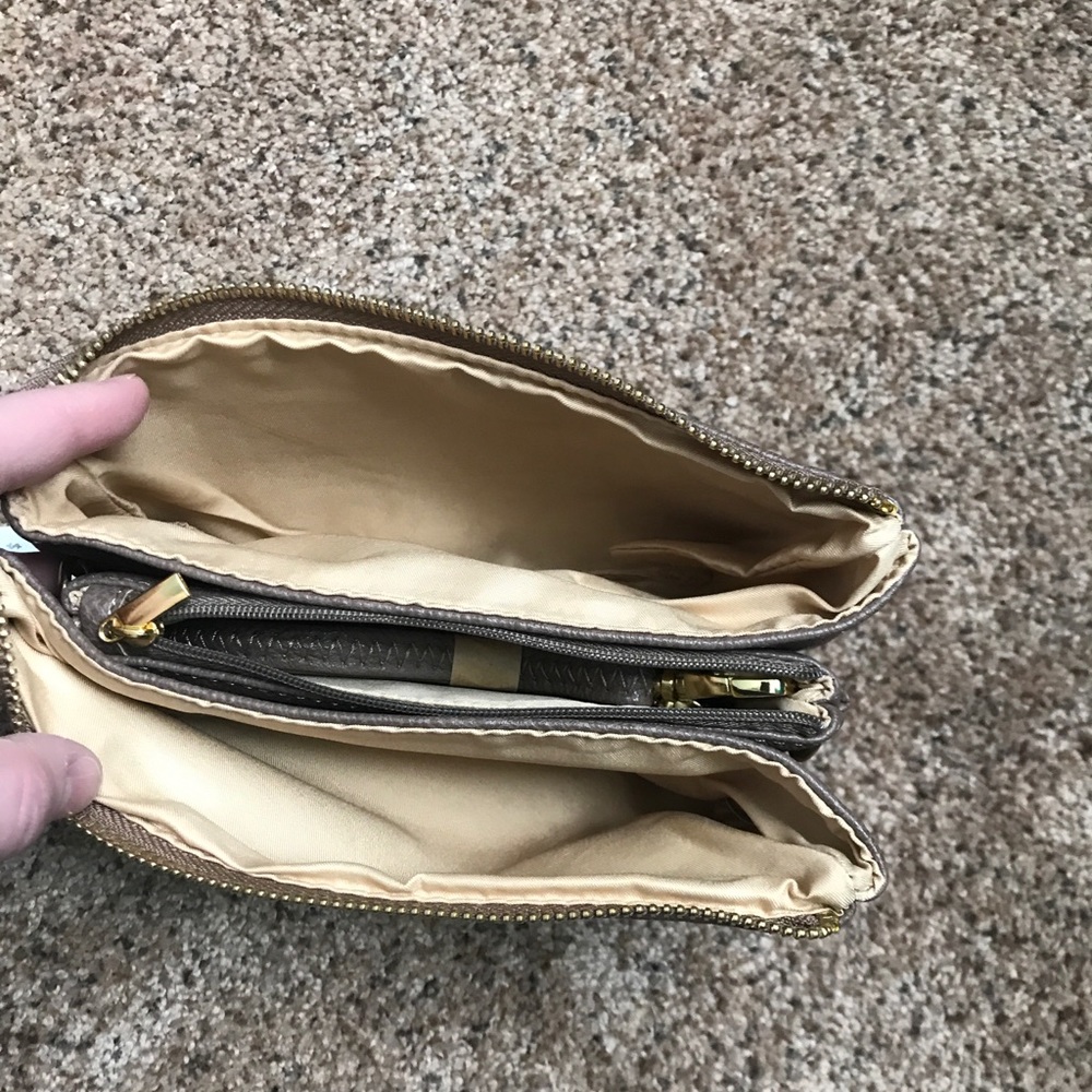 Purse - Picture 3 of 4